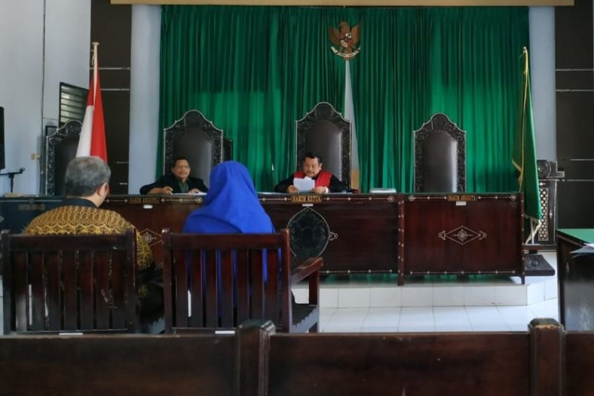 Pendapatan usaha korban kriminalisasi polisi turun setelah berkasus