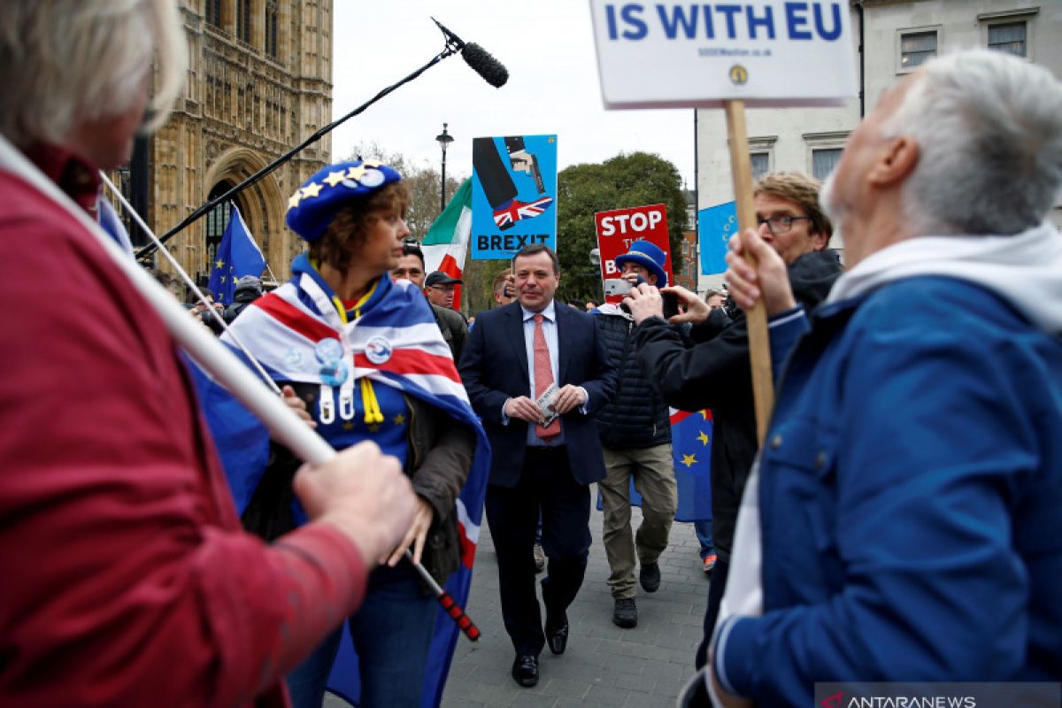 Uni Eropa kepada Inggris: manfaatkan waktu perpanjangan Brexit