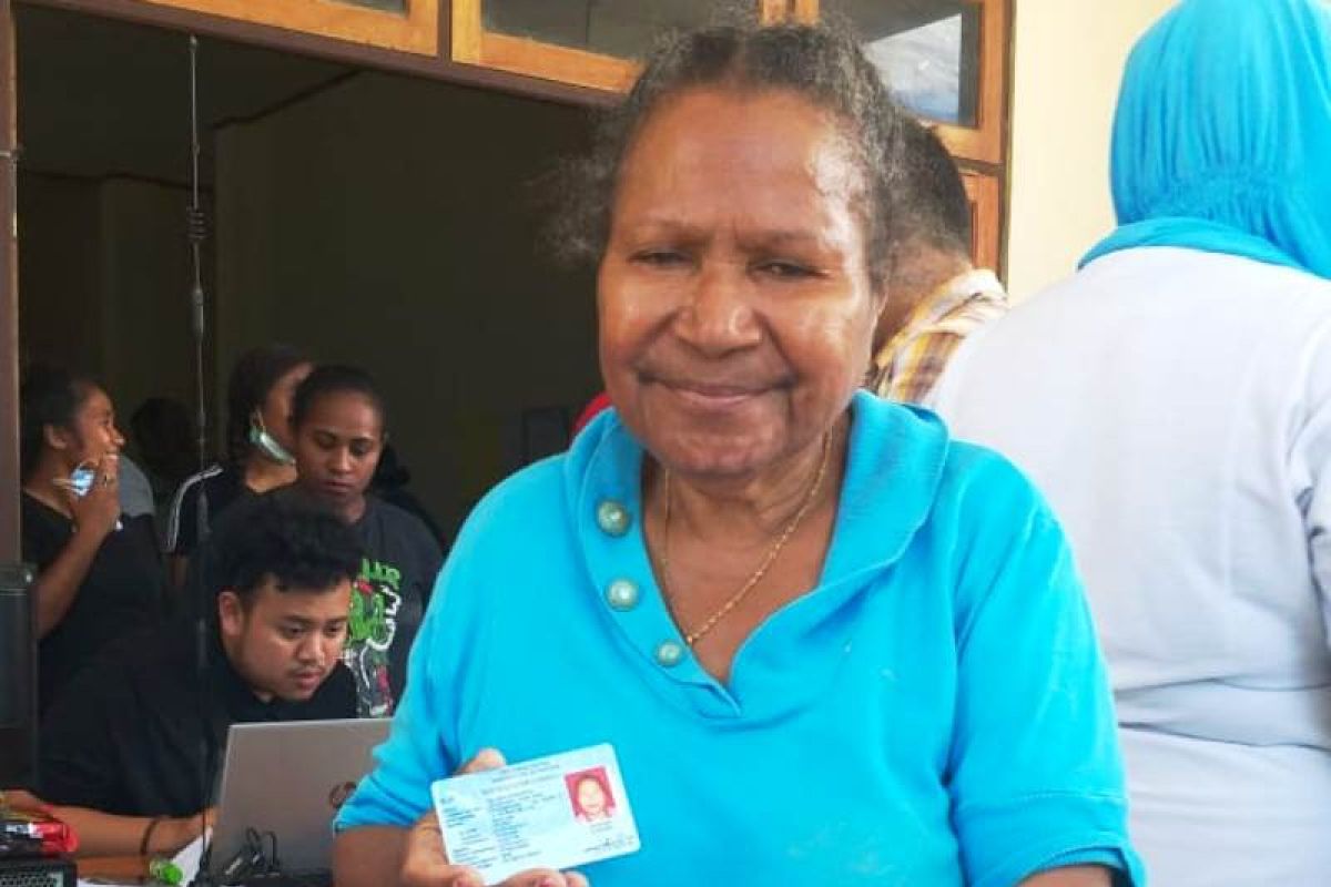 Dinsosdukcapil Papua prioritaskan layanan kependudukan korban banjir