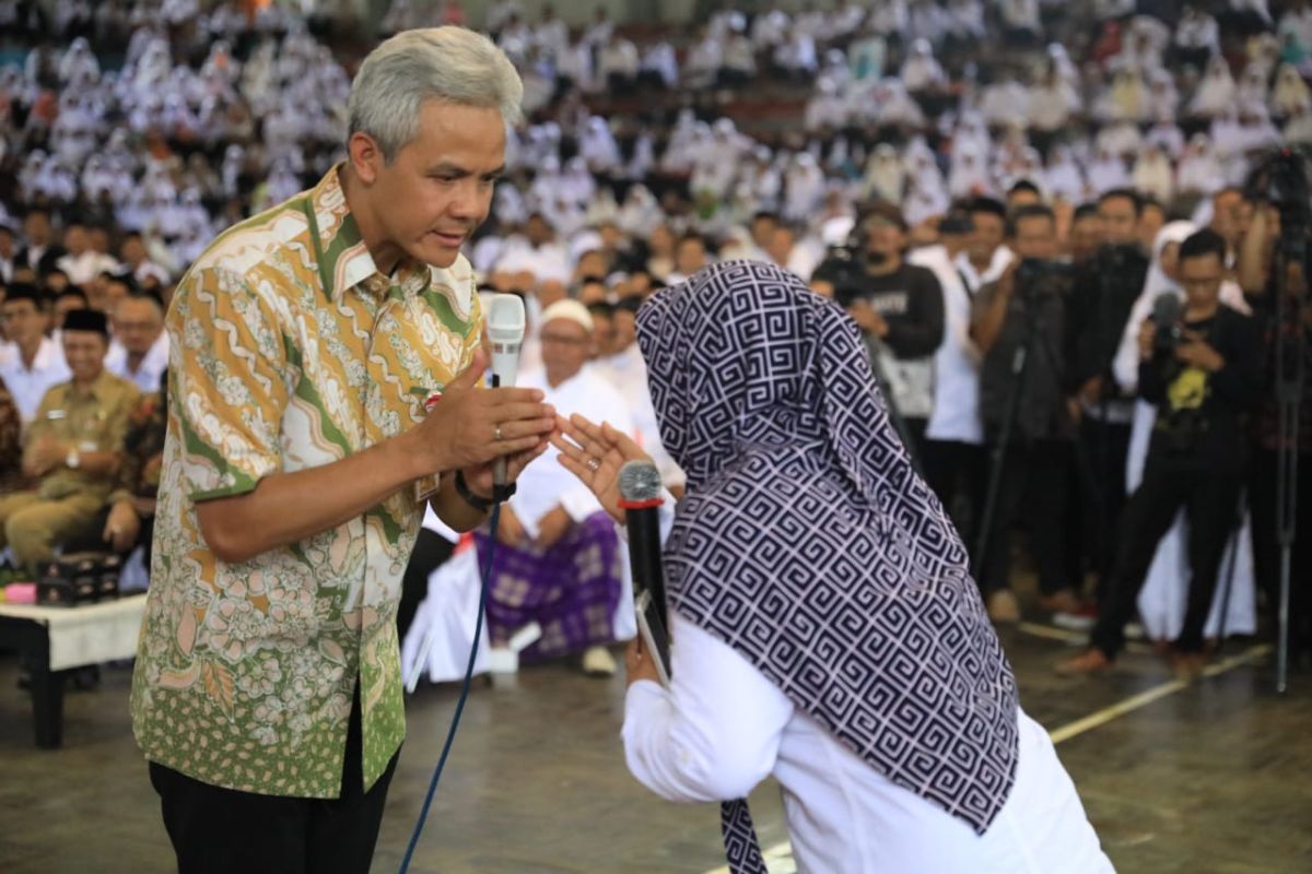Ribuan guru mengaji di Kota Semarang terima insentif