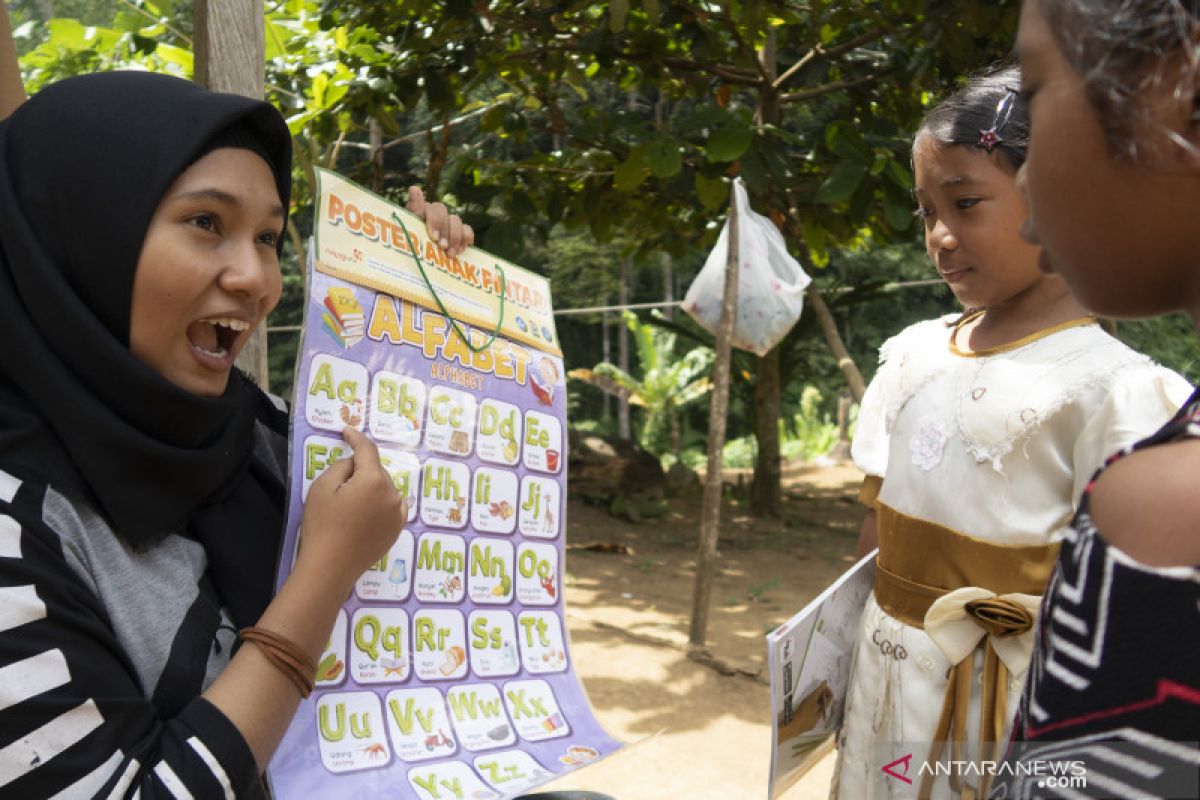 Ketika anak-anak Suku Polahi ingin sekolah