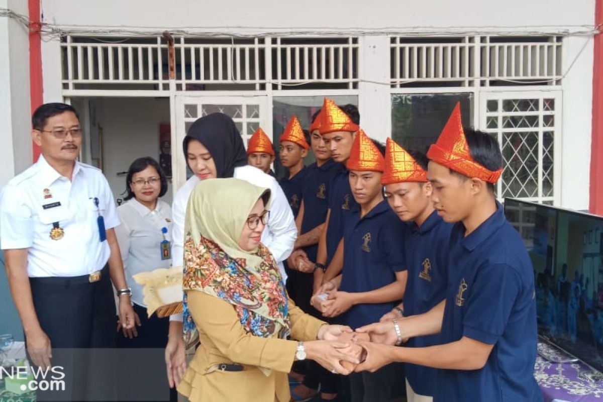 Lapas anak Palembang fasilitasi pembuatan KIA 16 anak LPKA