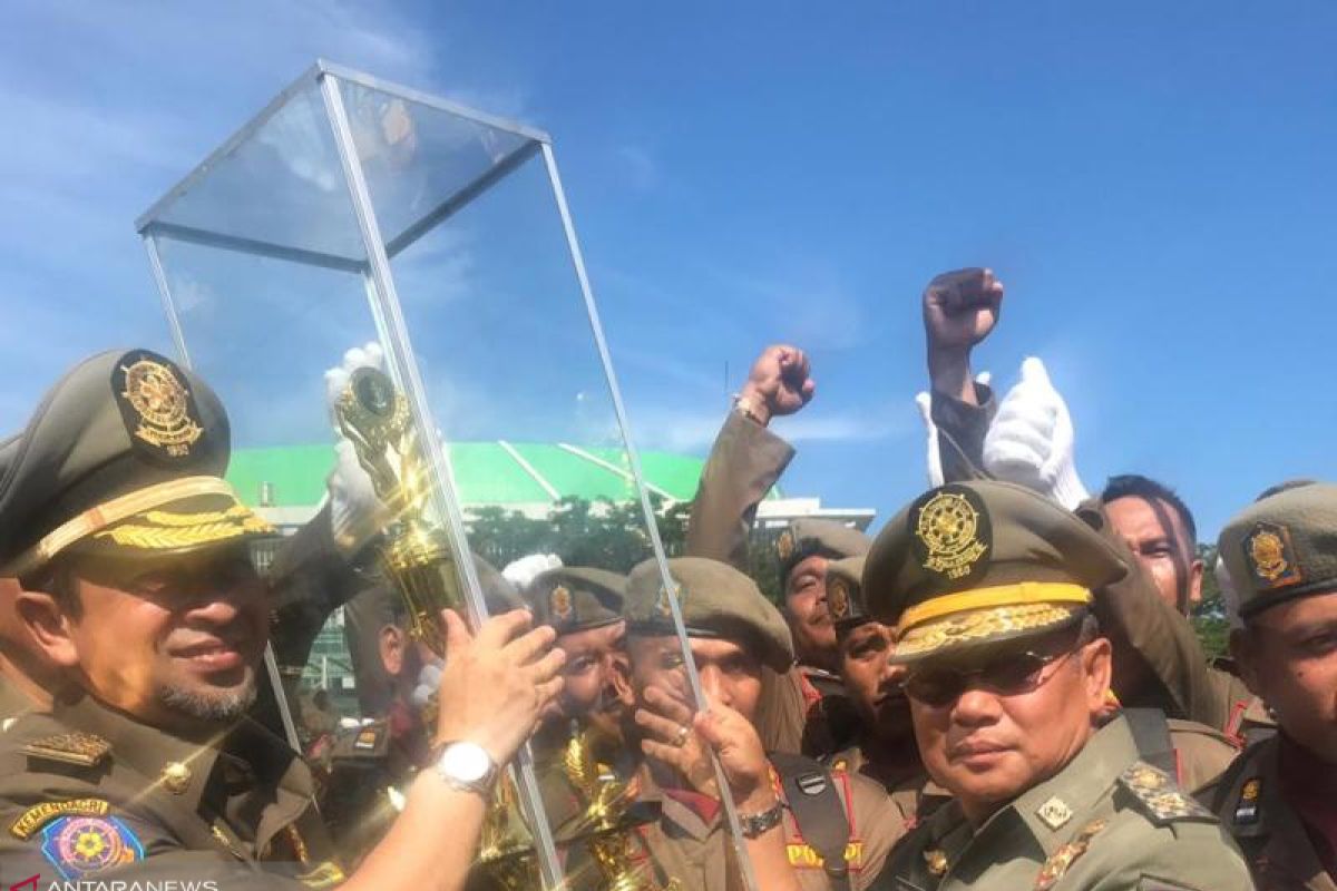 Satpol PP Paser Juara Defile Tingkat Kaltim