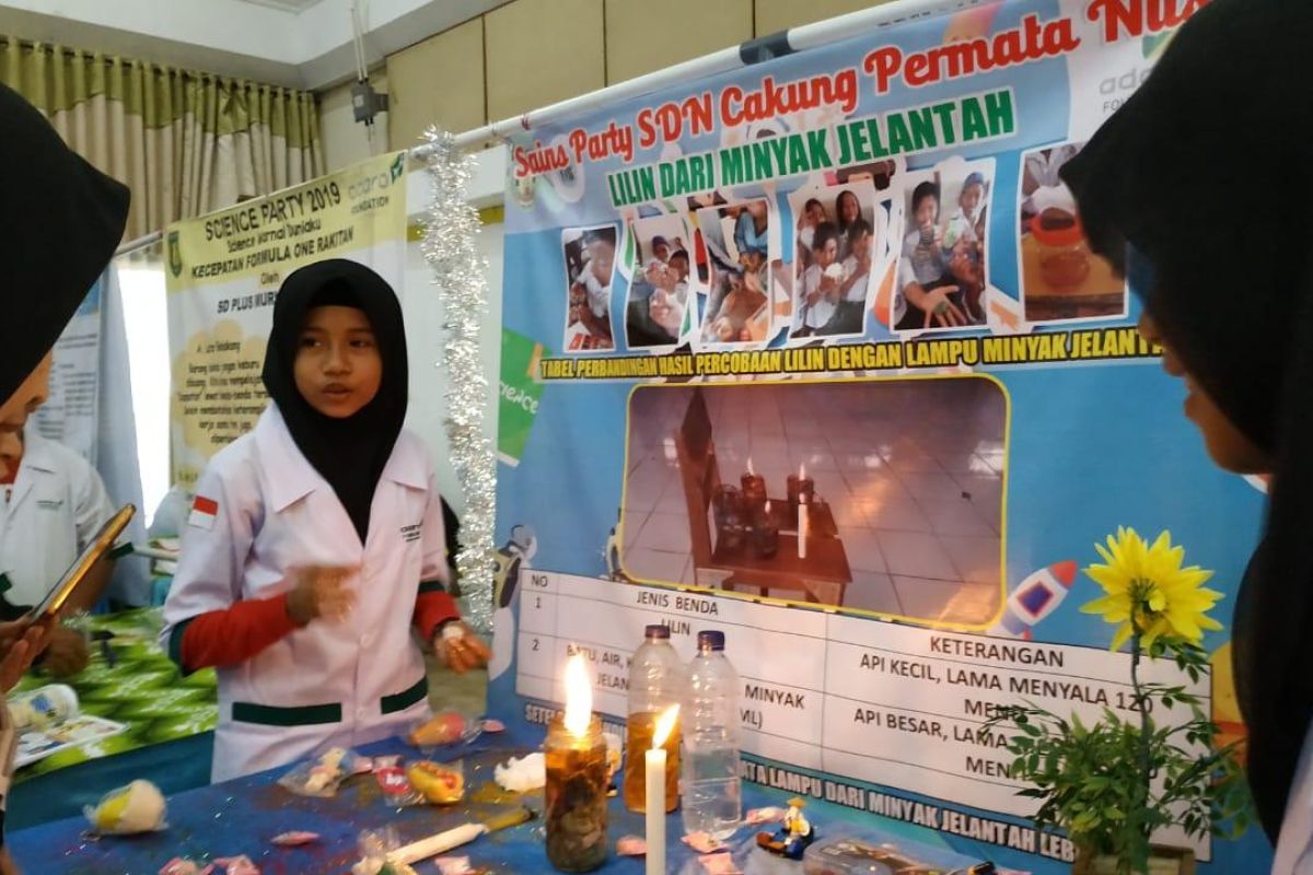 Ratusan siswa adu kreatifitas di pameran sains