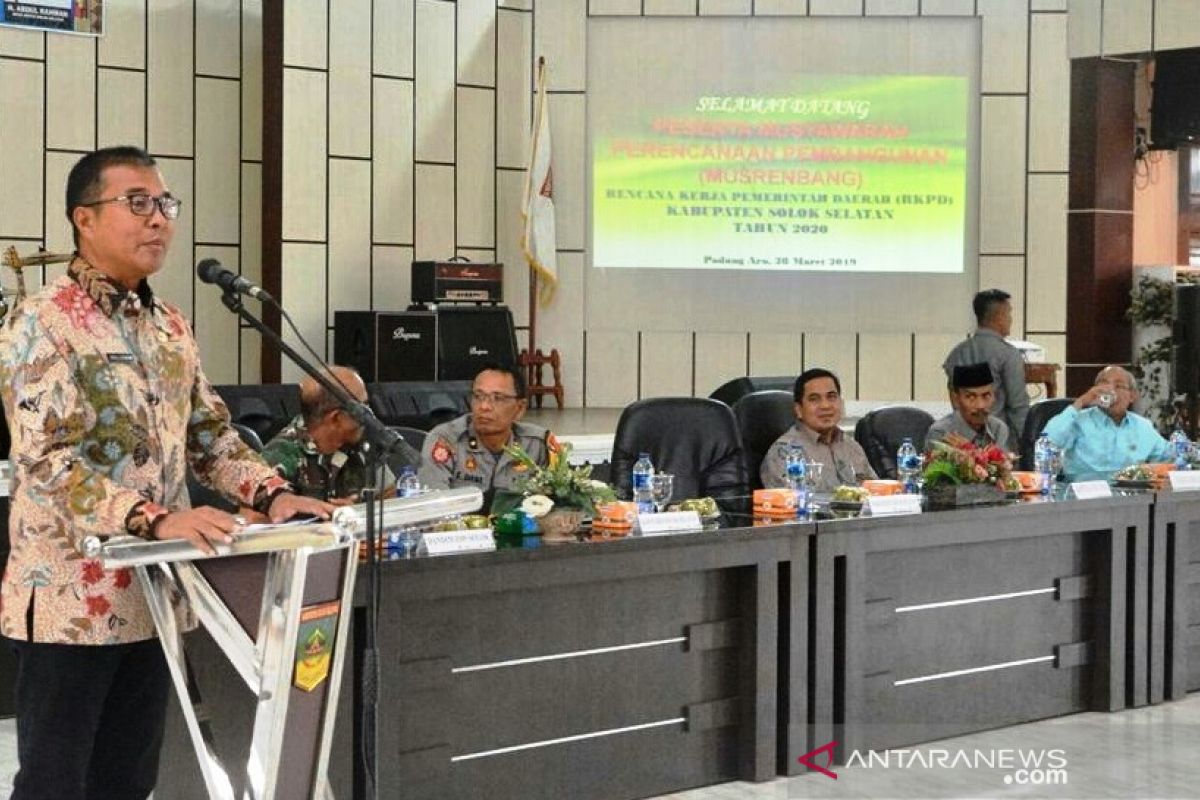 Pemerataan infrastruktur tingkatkan perekonomian, fokus Solok Selatan 2020