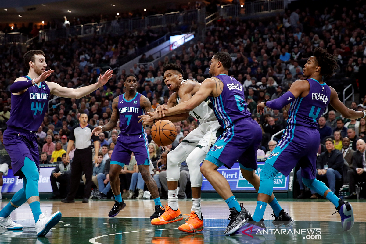 Laga Hornets kontra Bucks diboyong ke Paris musim depan