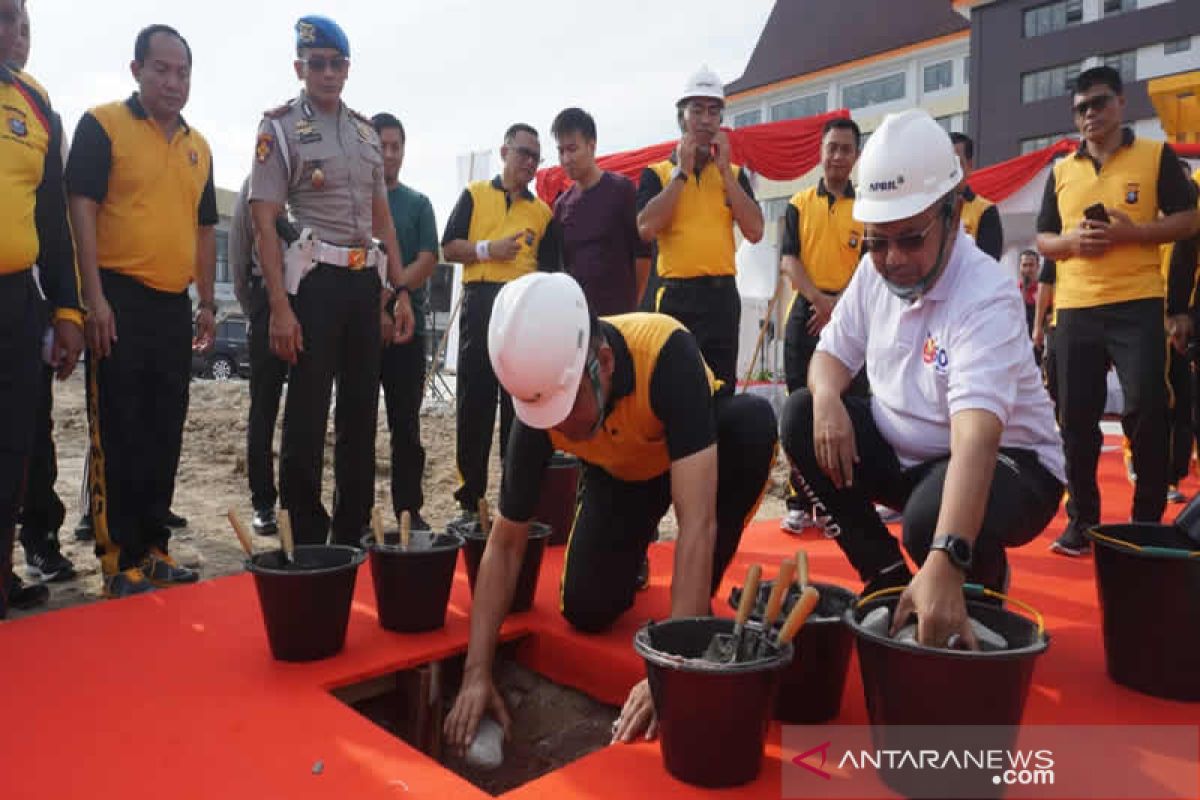 Pembangunan Masjid Polda Riau dimulai