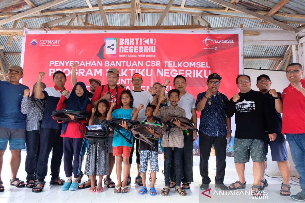 Telkomsel Hadirkan Program Pemberdayaan Masyarakat "Baktiku Negeriku" di Pulau Labengki