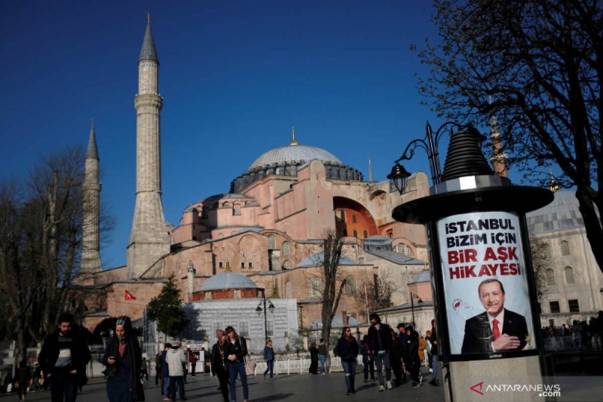 Erdogan tetapkan Hagia Sophia jadi masjid, ibadah pertama pada 24 Juli