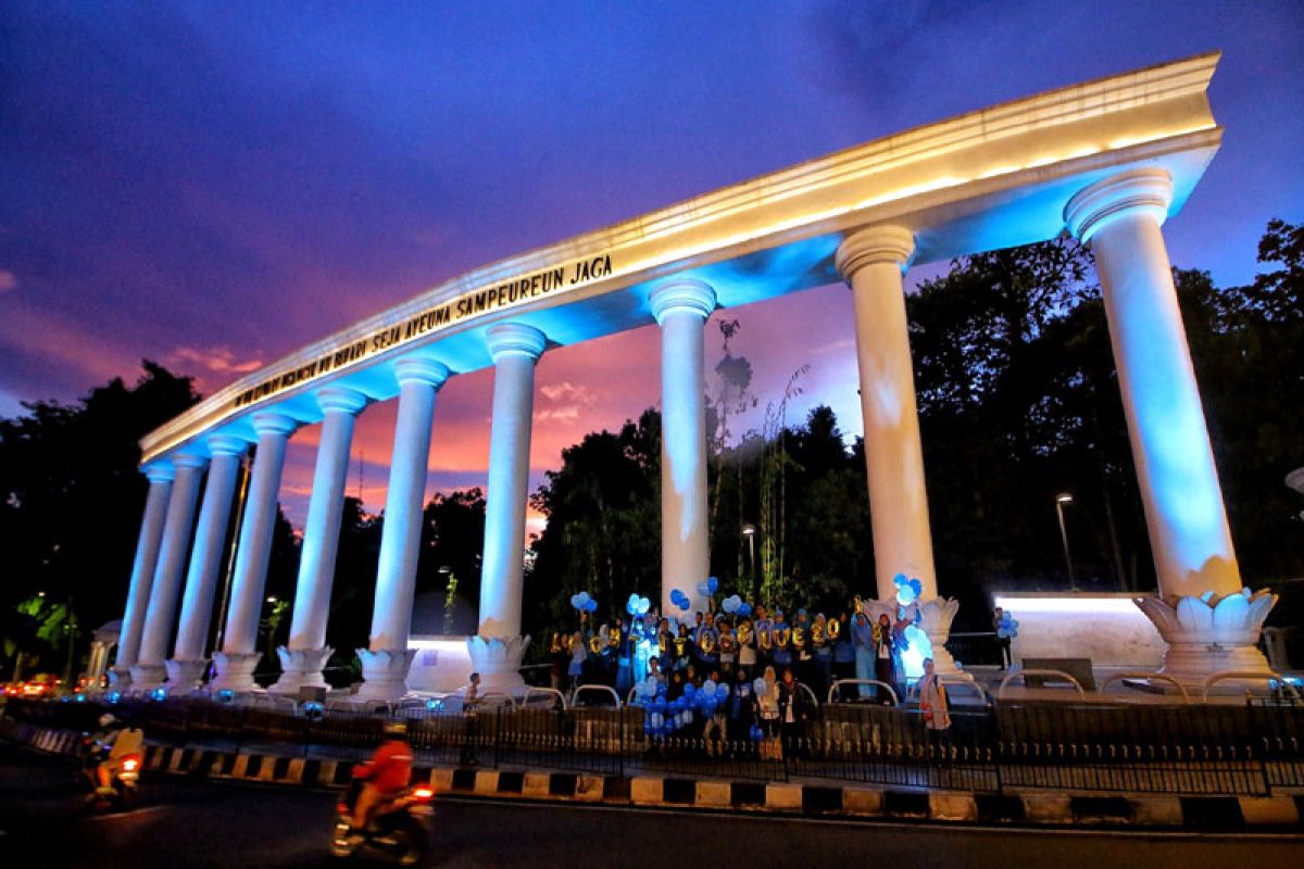 Light It Up Blue, Bogor!