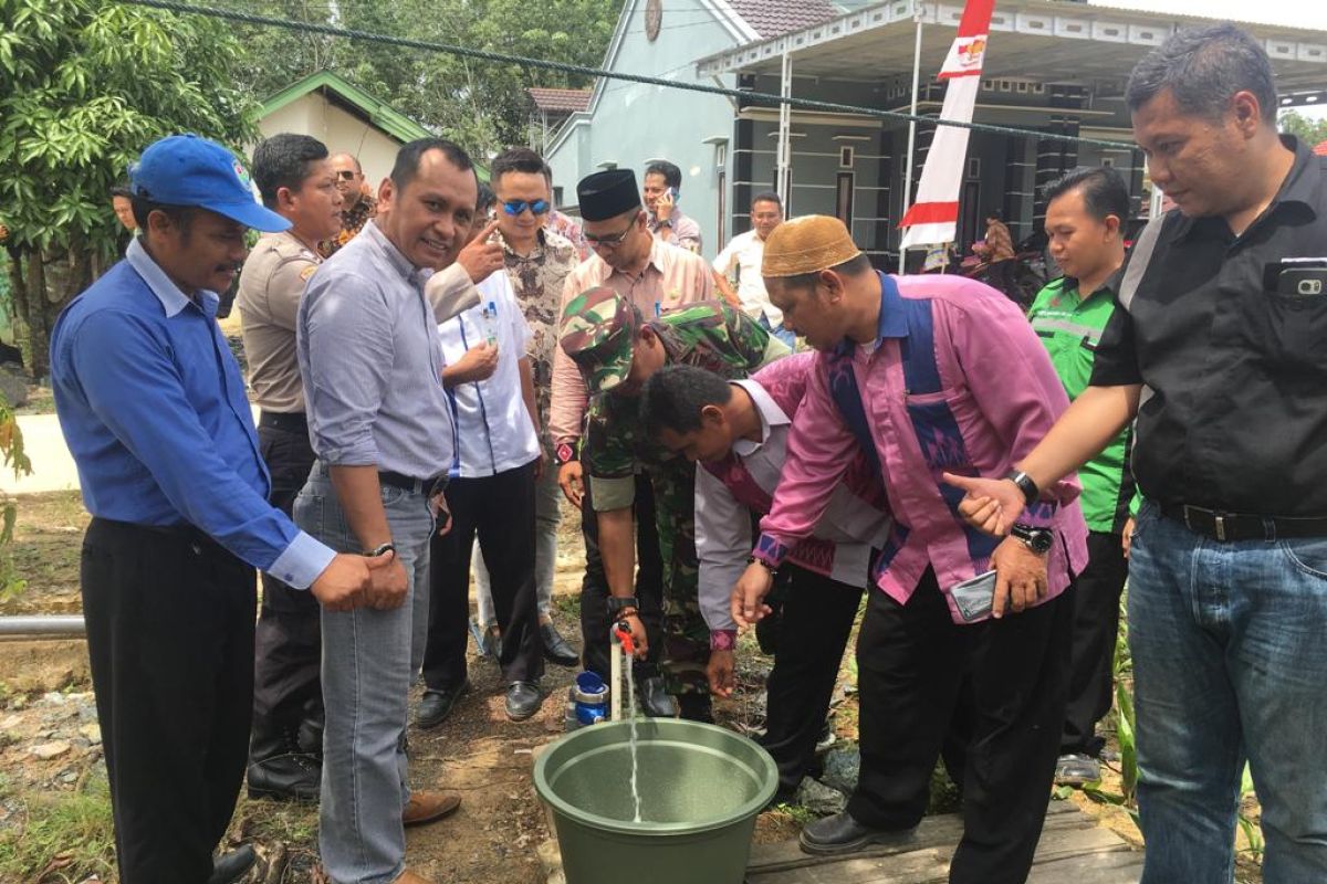 Warga Desa Sebamban bisa nikmati air bersih