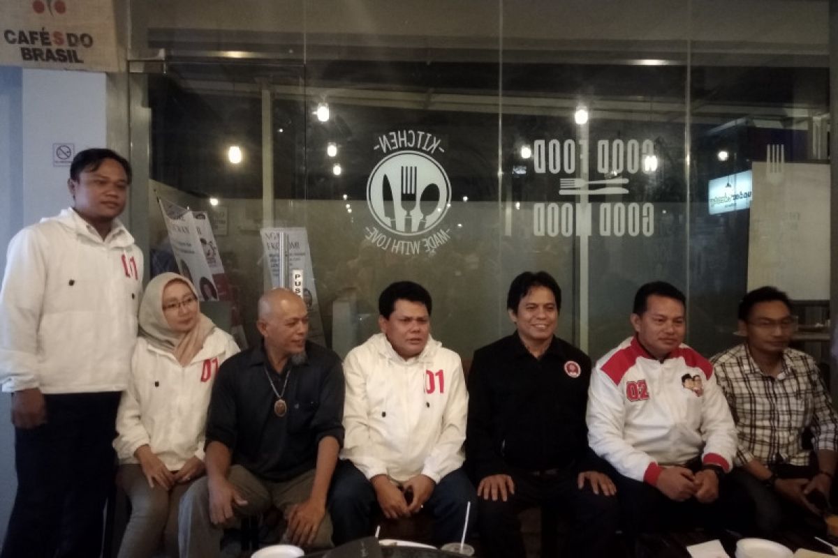 Nobar debat capres matikan lampu saat Earth Hour