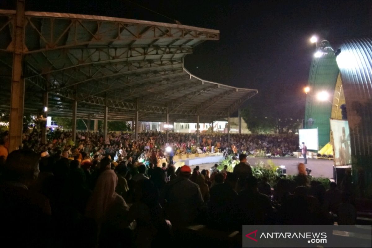 Penampilan malam seni budaya Tapsel dibuka tari Surdu-surdu