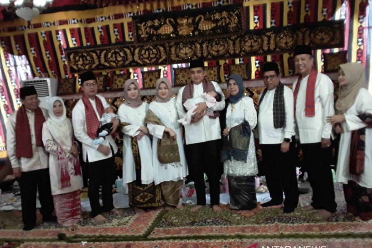 Tradisi budaya turun mandi masih lestari di Batusangkar