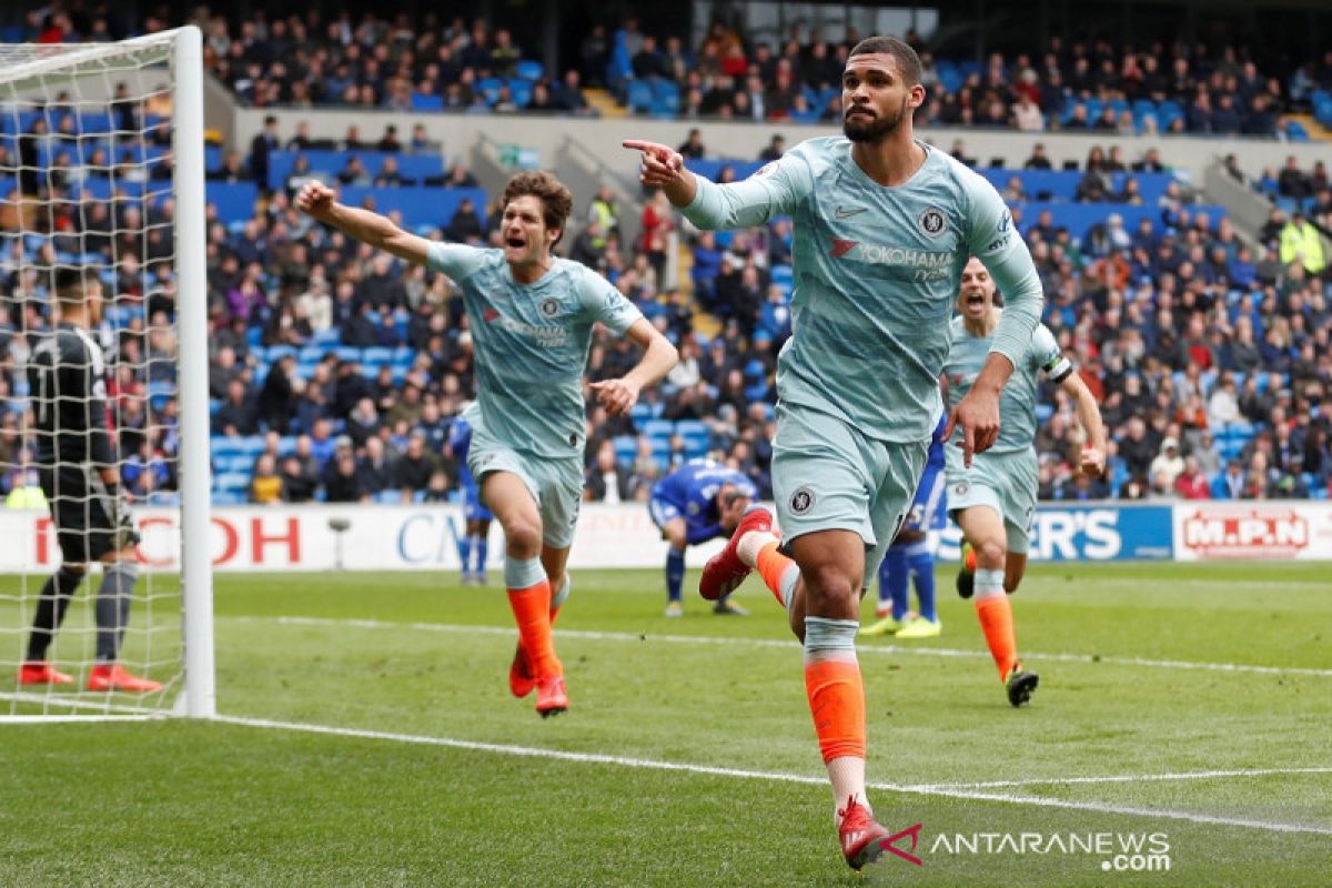 Chelsea bangkit dengan tundukkan Cardiff 2-1