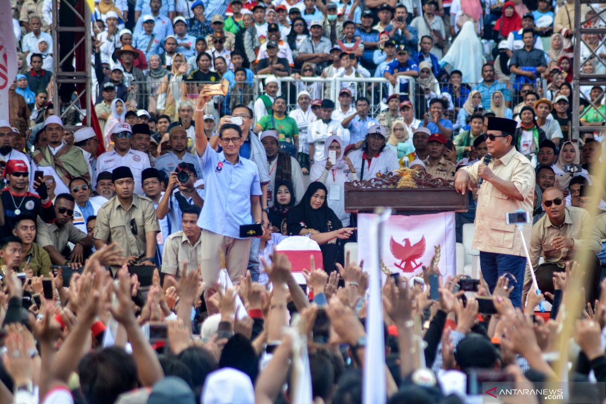 Prabowo dengarkan pidato Bung Tomo pada kampanye terbuka