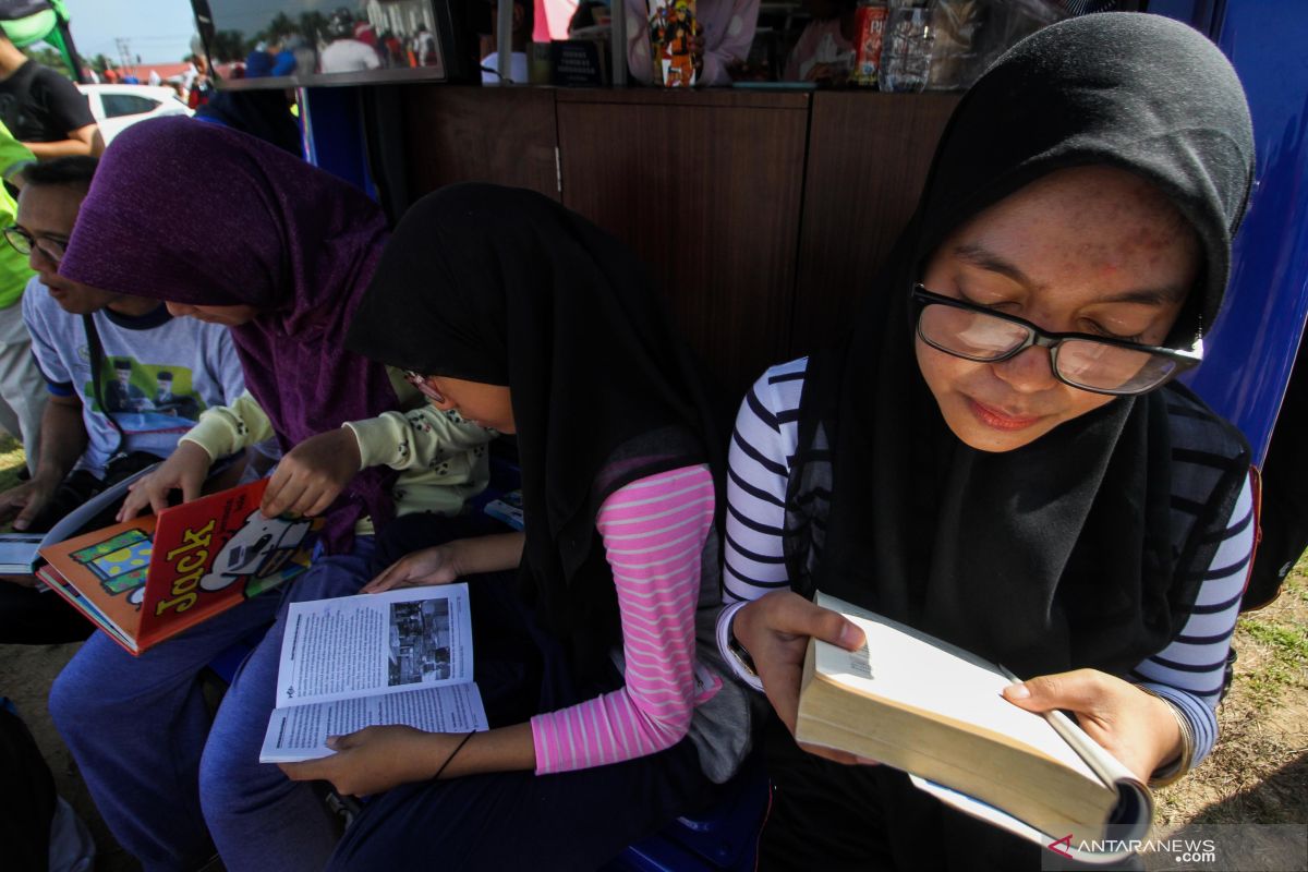 Kemenristek Dikti mendorong budaya membaca mahasiswa calon guru