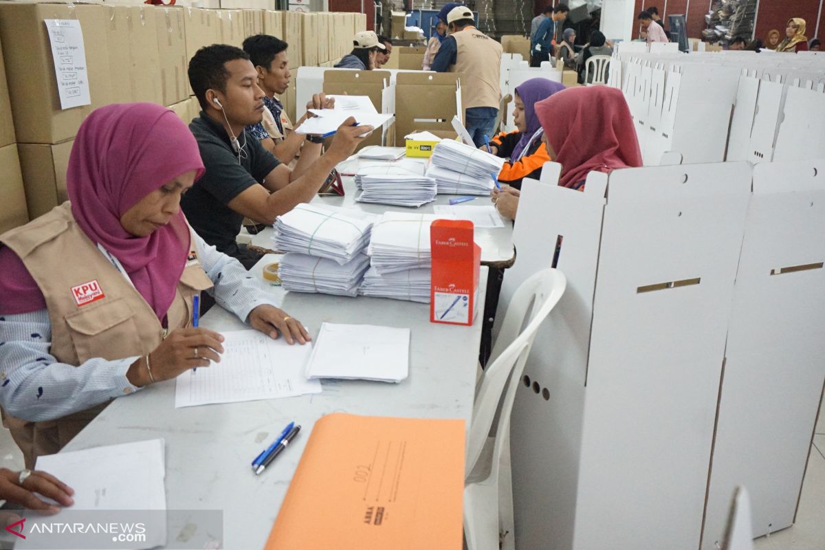 Pemungutan suara di Malaysia diminta untuk ditunda
