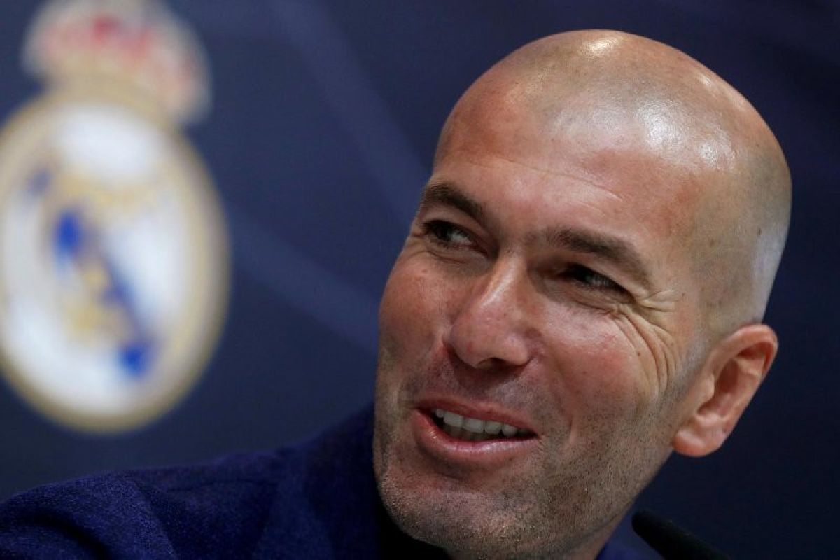 Zidane beri sinyal Pogba untuk berlabuh di Real Madrid