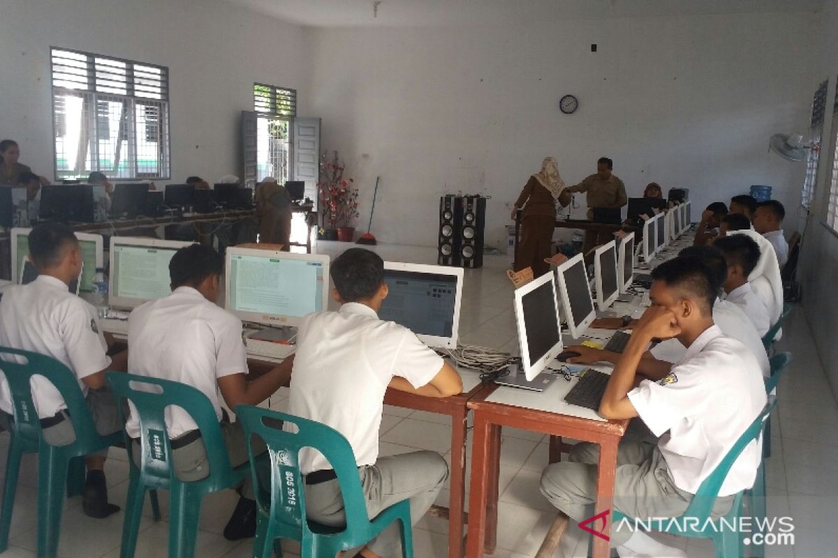 3.927 siswa SMA ikuti UNBK di Taput