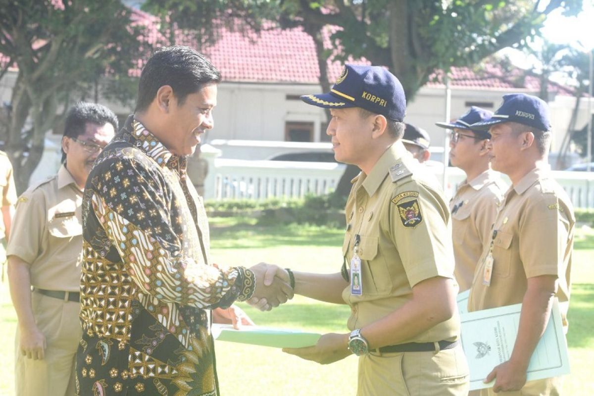 Seratusan PNS pensiun/tahun, Pemkot Kediri perlu tambahan pegawai baru