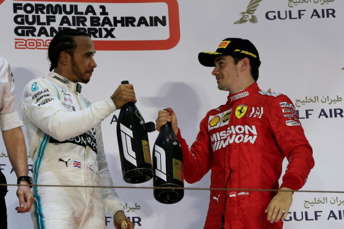 Leclerc alami kendala mesin, Hamilton juarai GP Bahrain