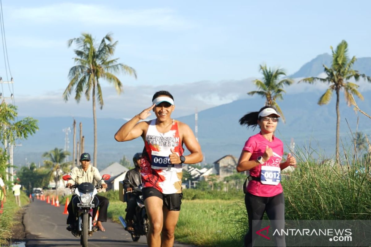 Anggota TNI juarai Mandiri Banyuwangi Half Marathon