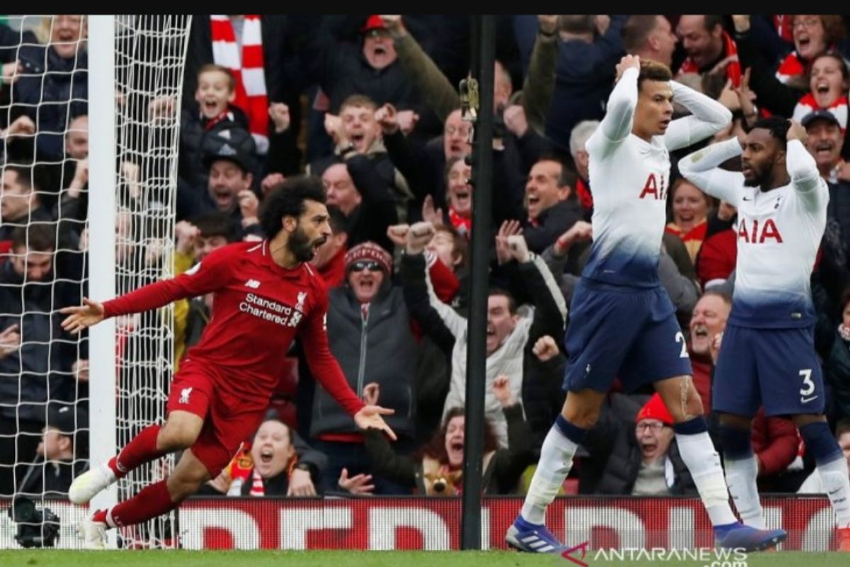 Liverpool kembali ke puncak usai kalahkan Tottenham 2-1