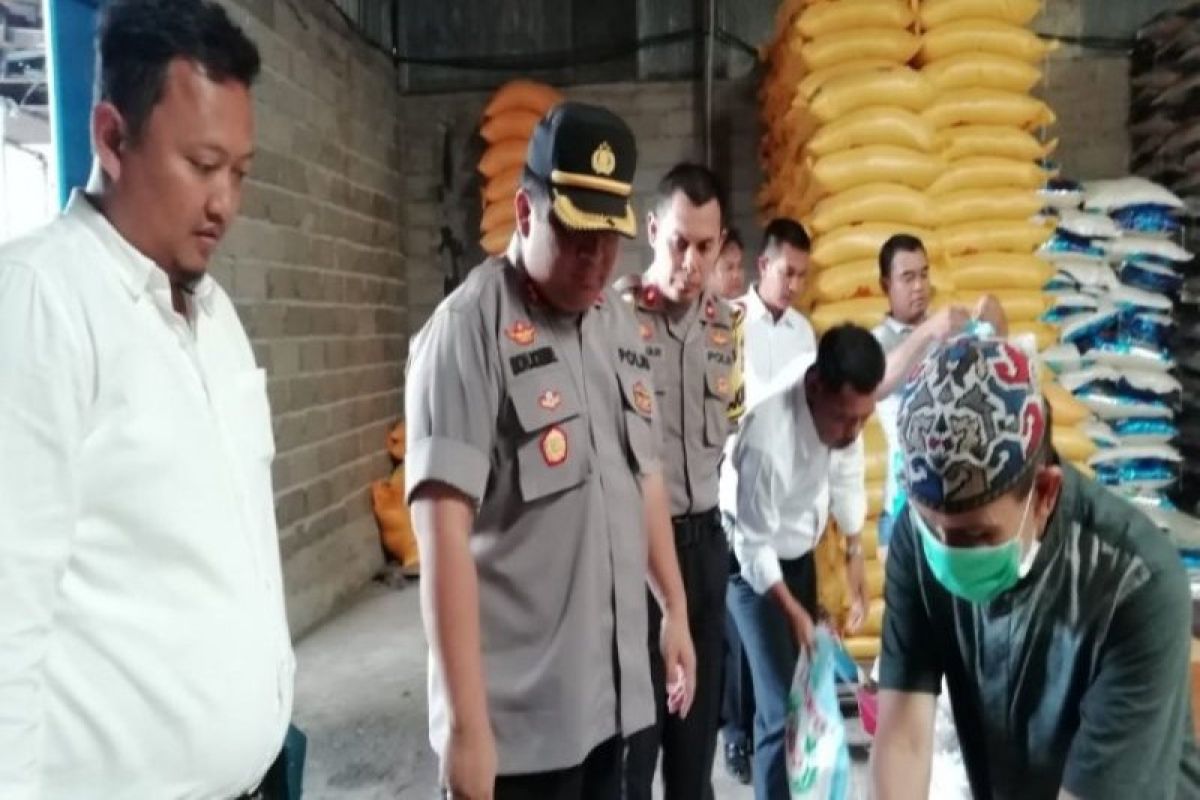 Polres Kotawaringin Timur ungkap kasus oplosan beras