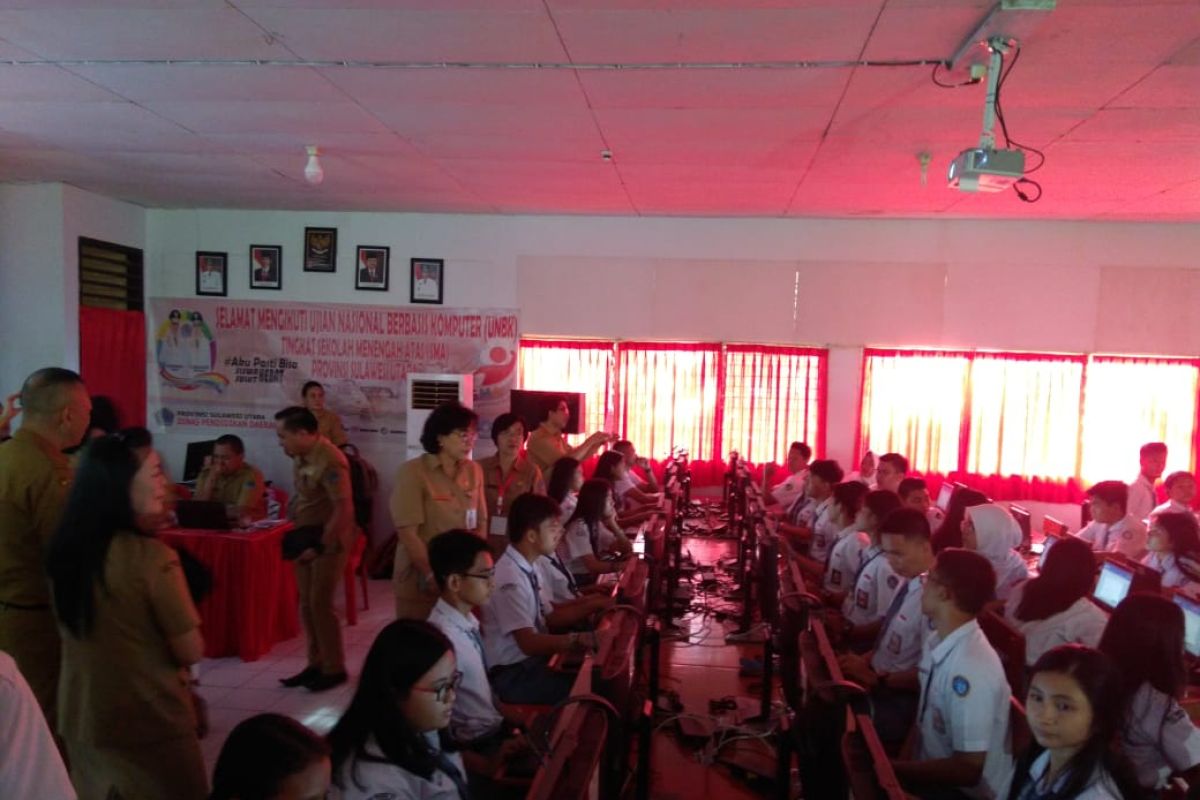 5.050 siswa SMA/MA sederajat Manado ikut UNBK