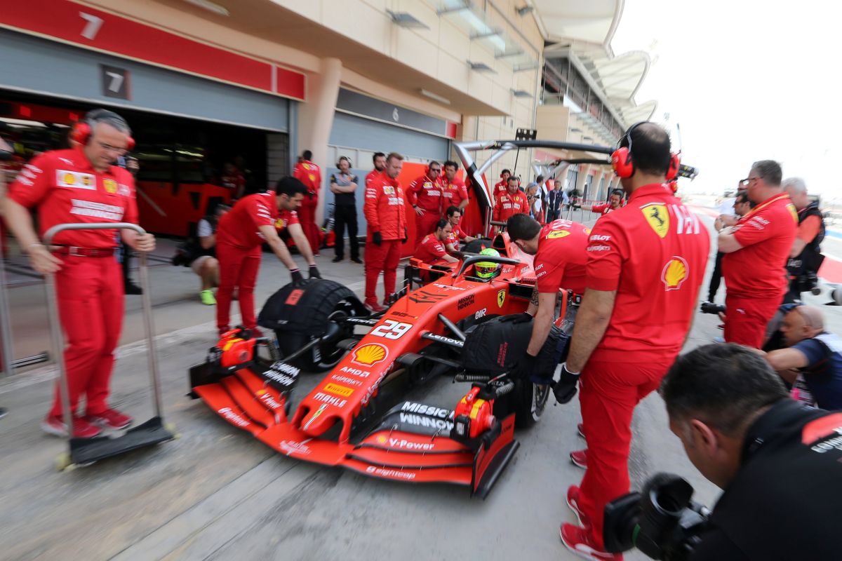 Pebalap Leclerc waspadai Mercedes meski yakini kecepatan Ferrari