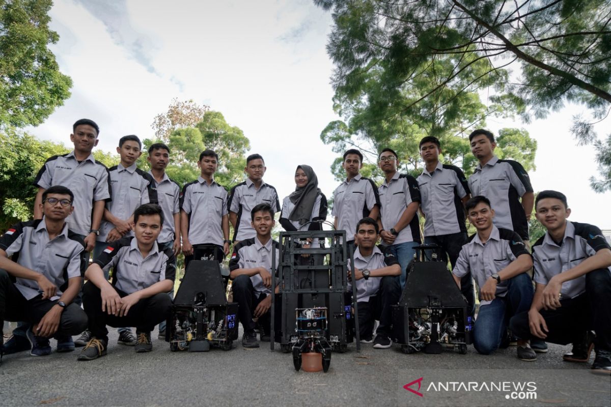 PCR kirim dua tim robot ikut kontes KRI regional satu Sumatera