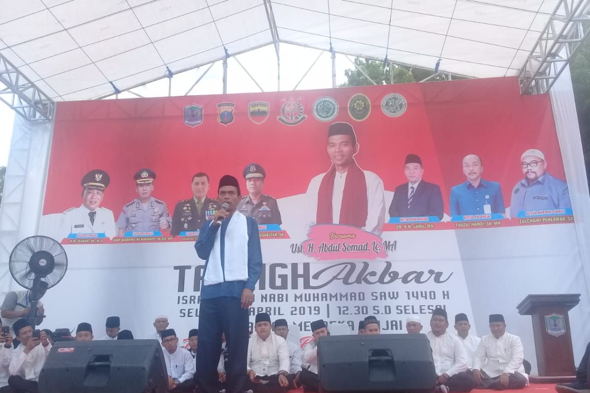 20.000 warga Binjai dengarkan ceramah UAS