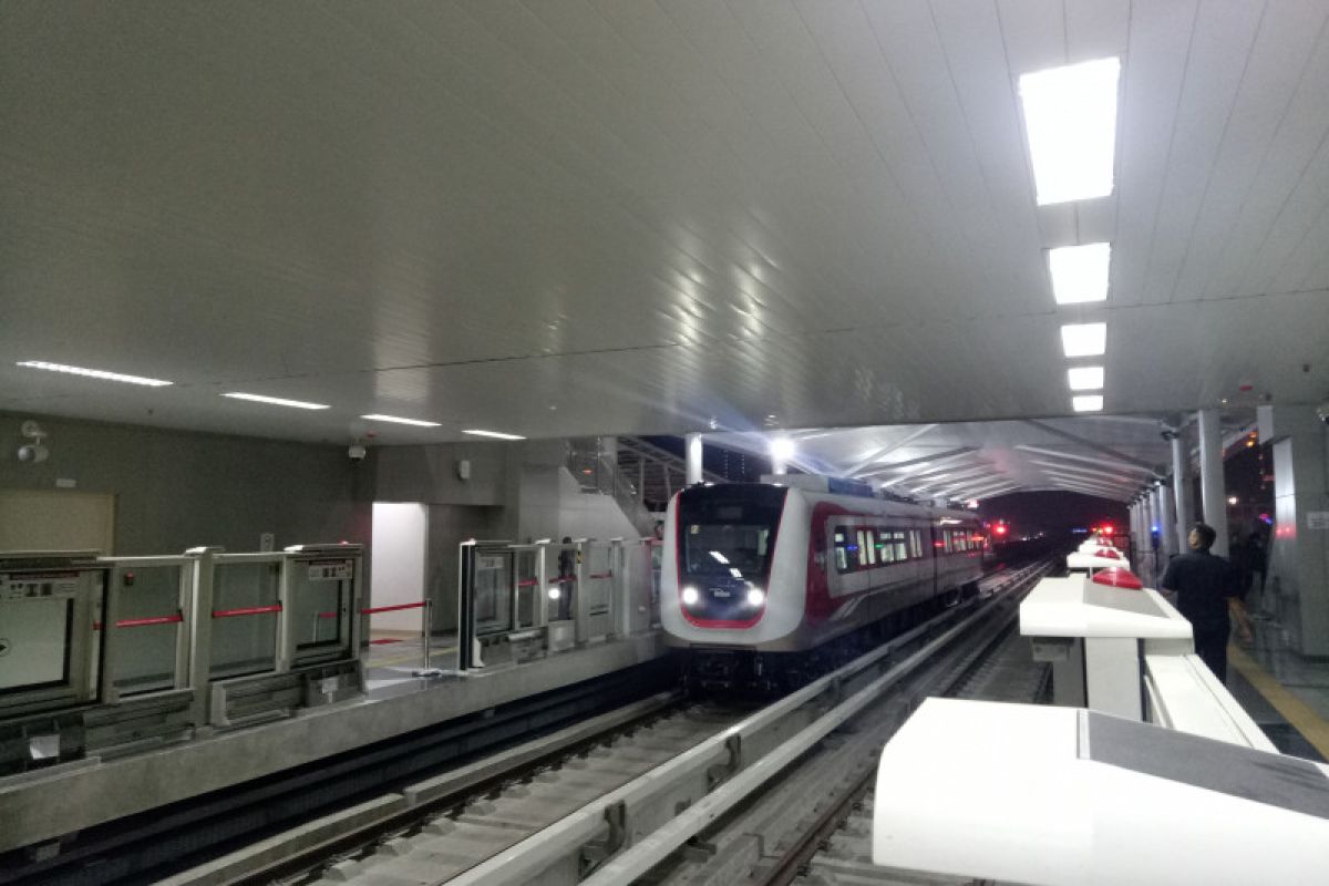 LRT Kelapa Gading-Velodrome tetapkan tarif flat Rp5.000