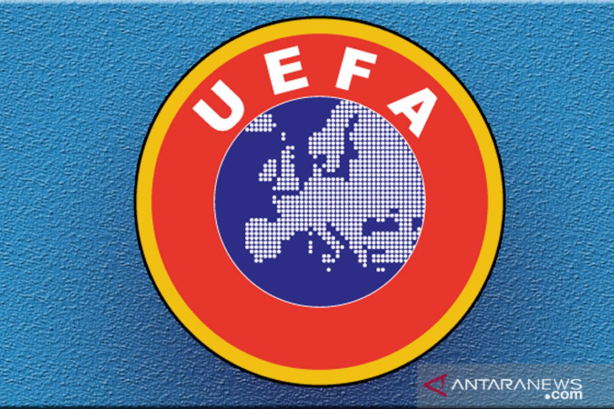 UEFA meminta wasit hentikan pertandingan jika terjadi pelecehan rasial