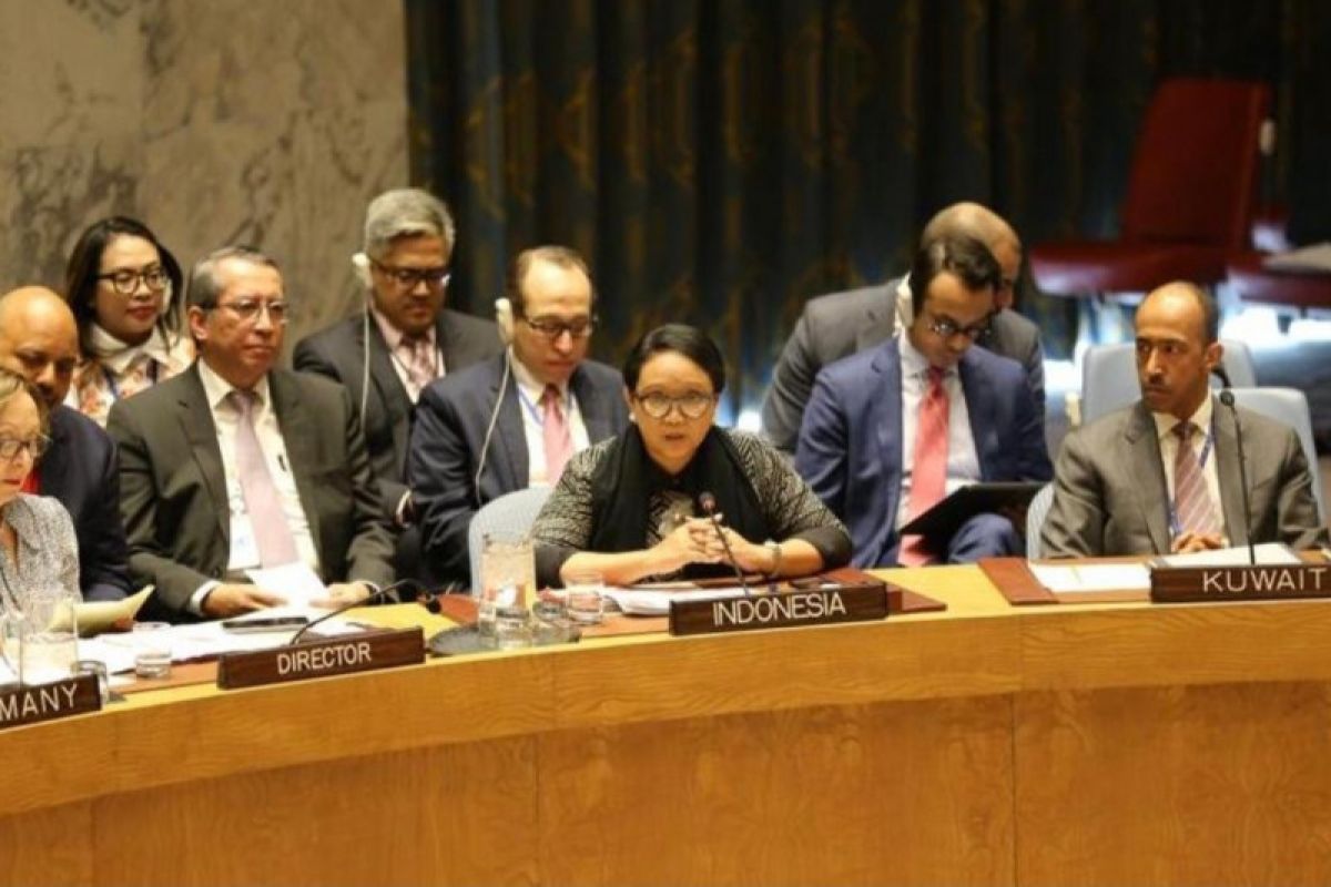 Indonesia backs universal adherence to NPT