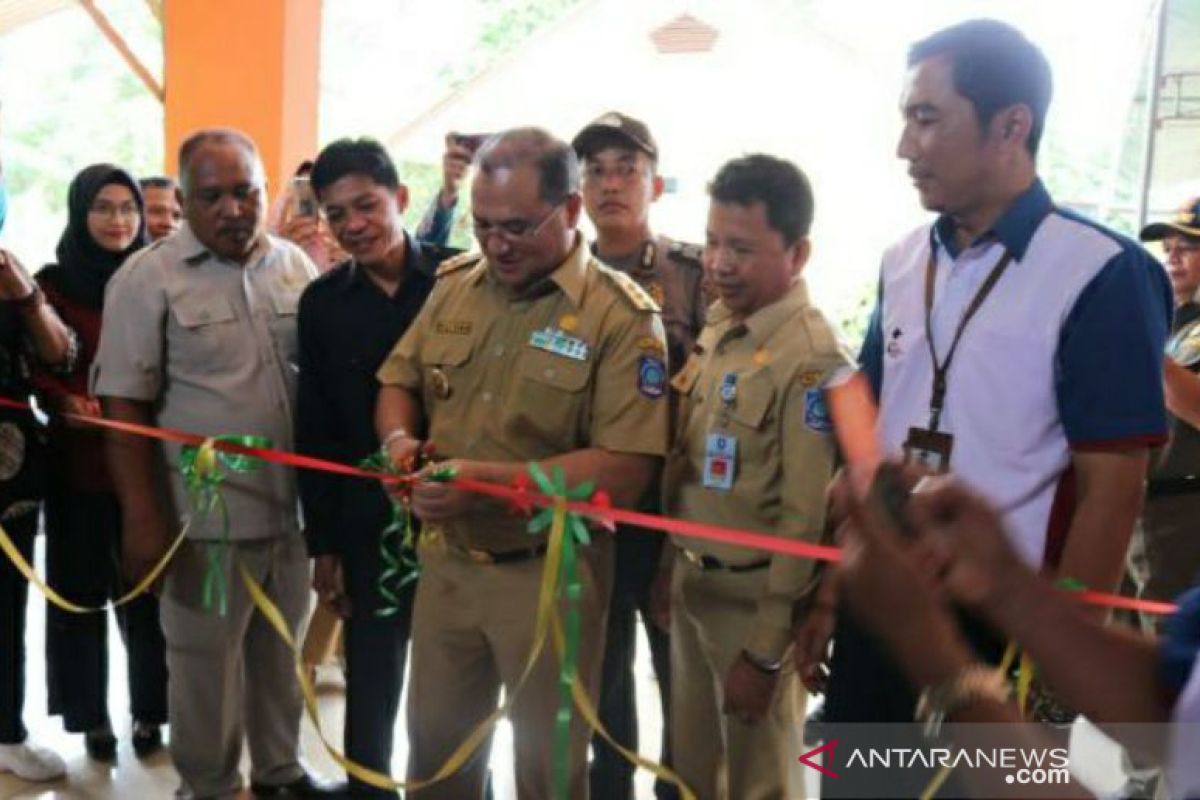 Gubernur Babel resmikan Berkah Mart Desa Payung