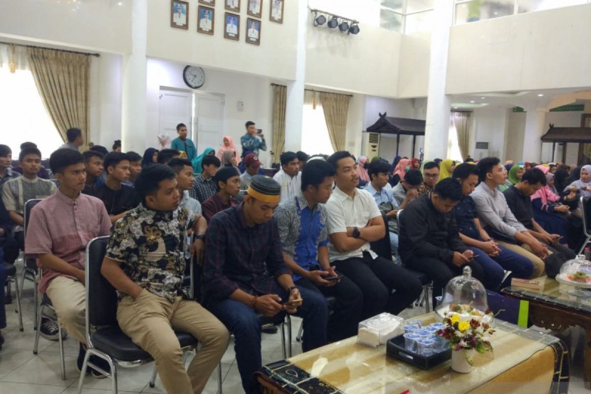 Mahasiswa Makassar ikuti pelatihan kewirausahaan atasi pengangguran