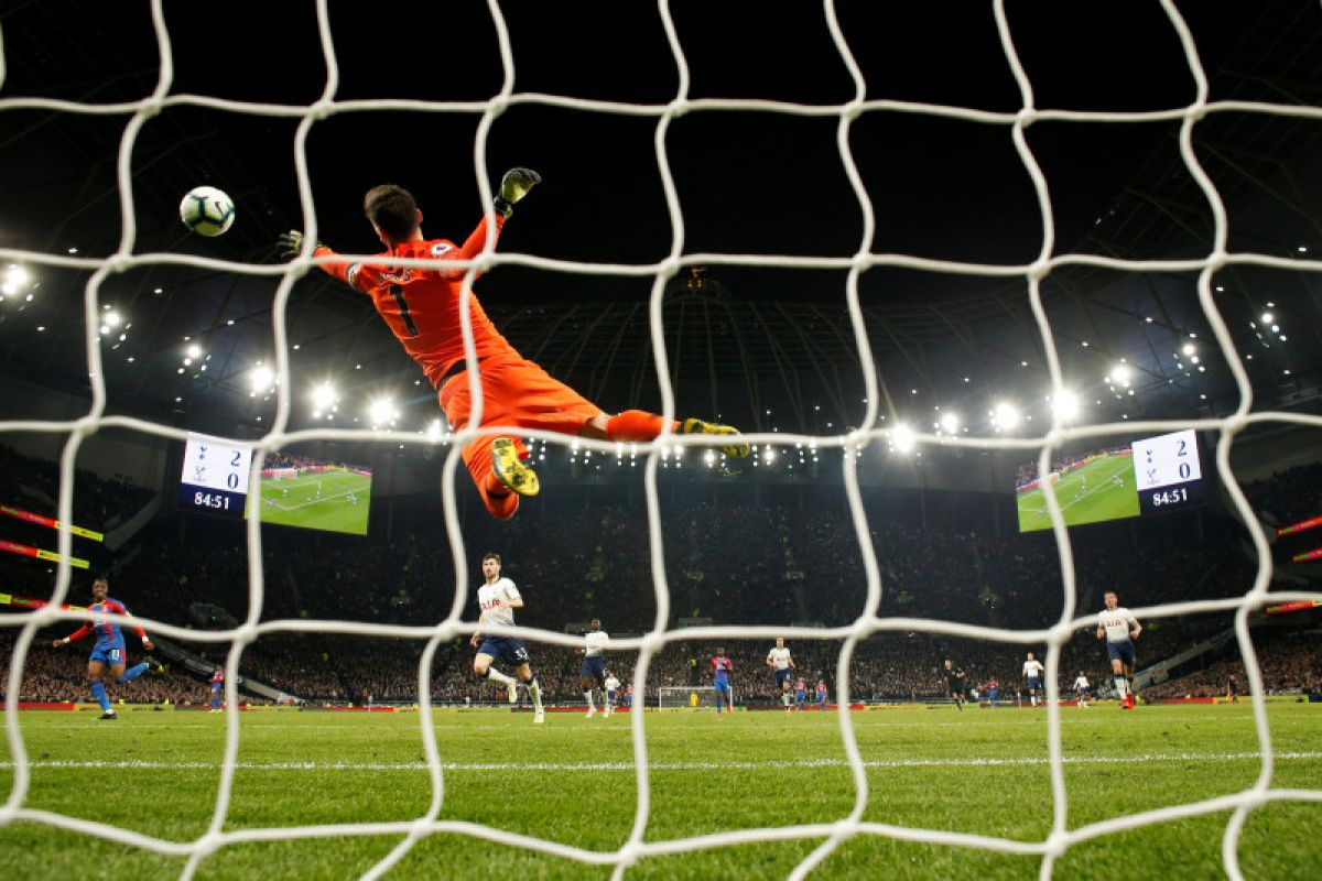 Spurs petik kemenangan vital 2-0 atas Crystal Palace