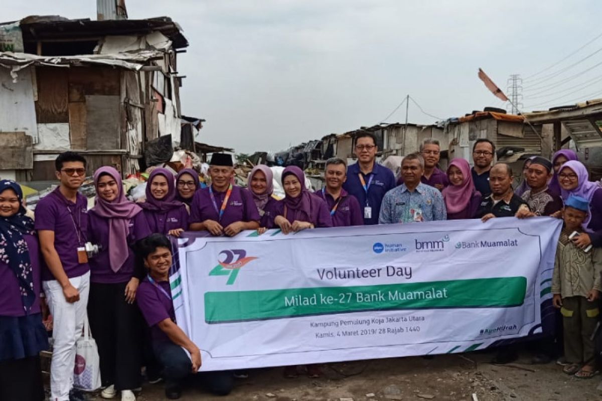 Rayakan milad ke27, Bank Muamalat gandeng Human Initiative hadirkan edukasi literasi keuangan di Kampung Pemulung