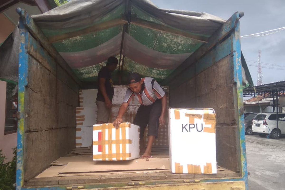 KPU Tulungagung mulai distribusikan asurat suara pemilu