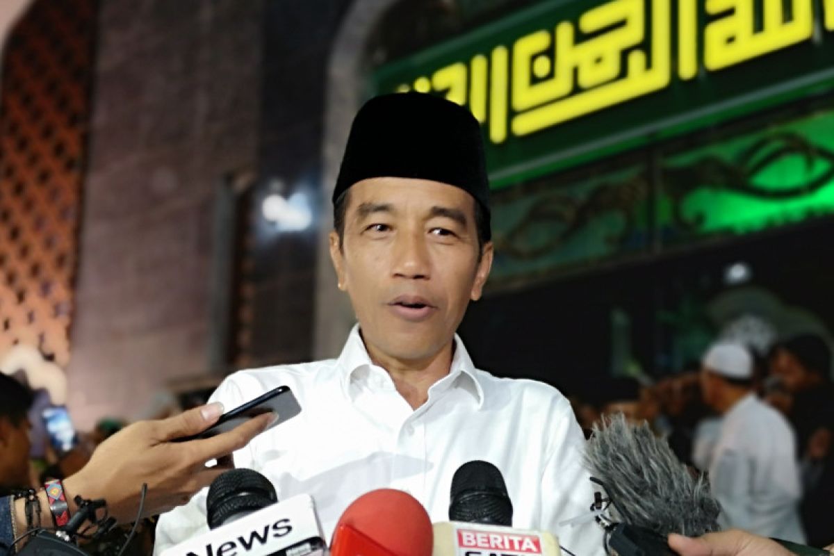 Jokowi kehujanan dan tidak takut sakit