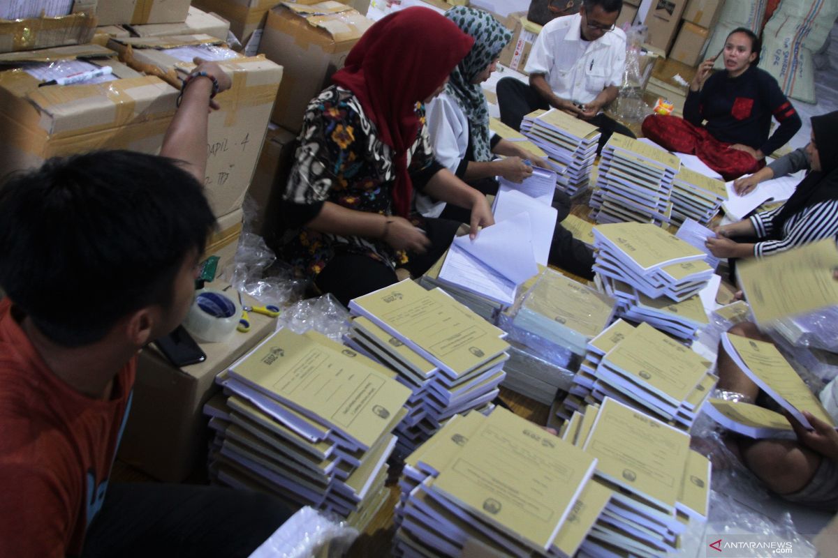 Logistik pemilu Sumut nyasar ke NTT