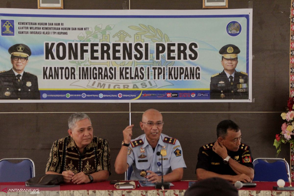 Imigrasi Kupang tahan tiga warga Turki dan Lebanon