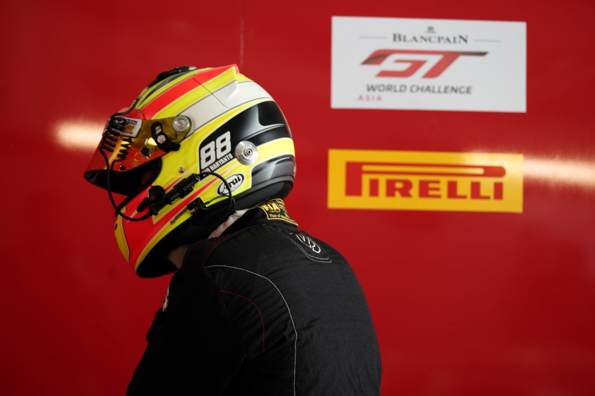 Rio Haryanto  persiapan jelang seri pertama Blancpain GT Asia