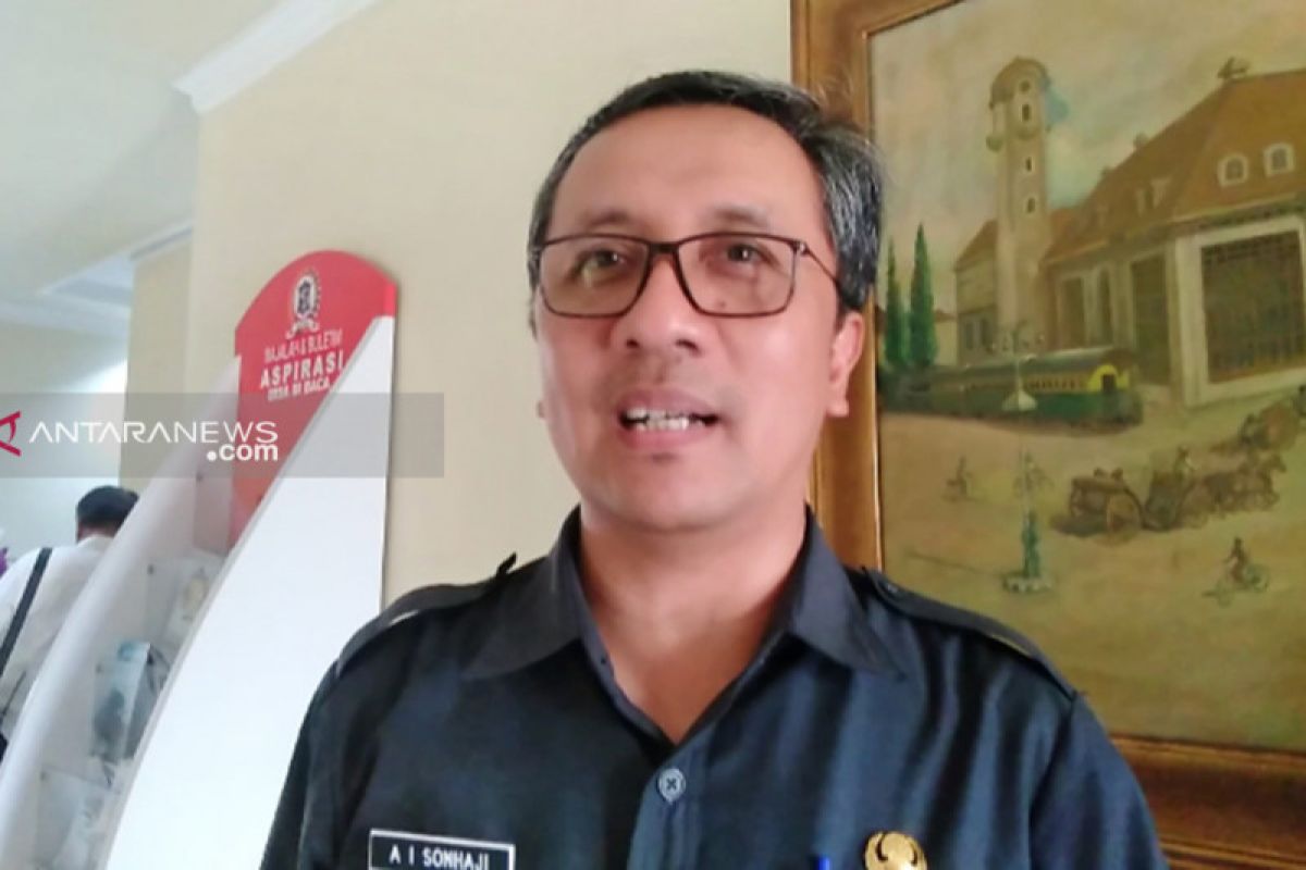 Dispendukcapil masih layani warga Surabaya belum rekam KTP elektronik