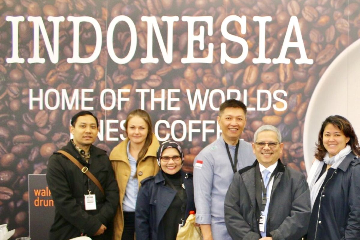 Paviliun Indonesia dipadati oleh pengunjung pada London Coffee Festival