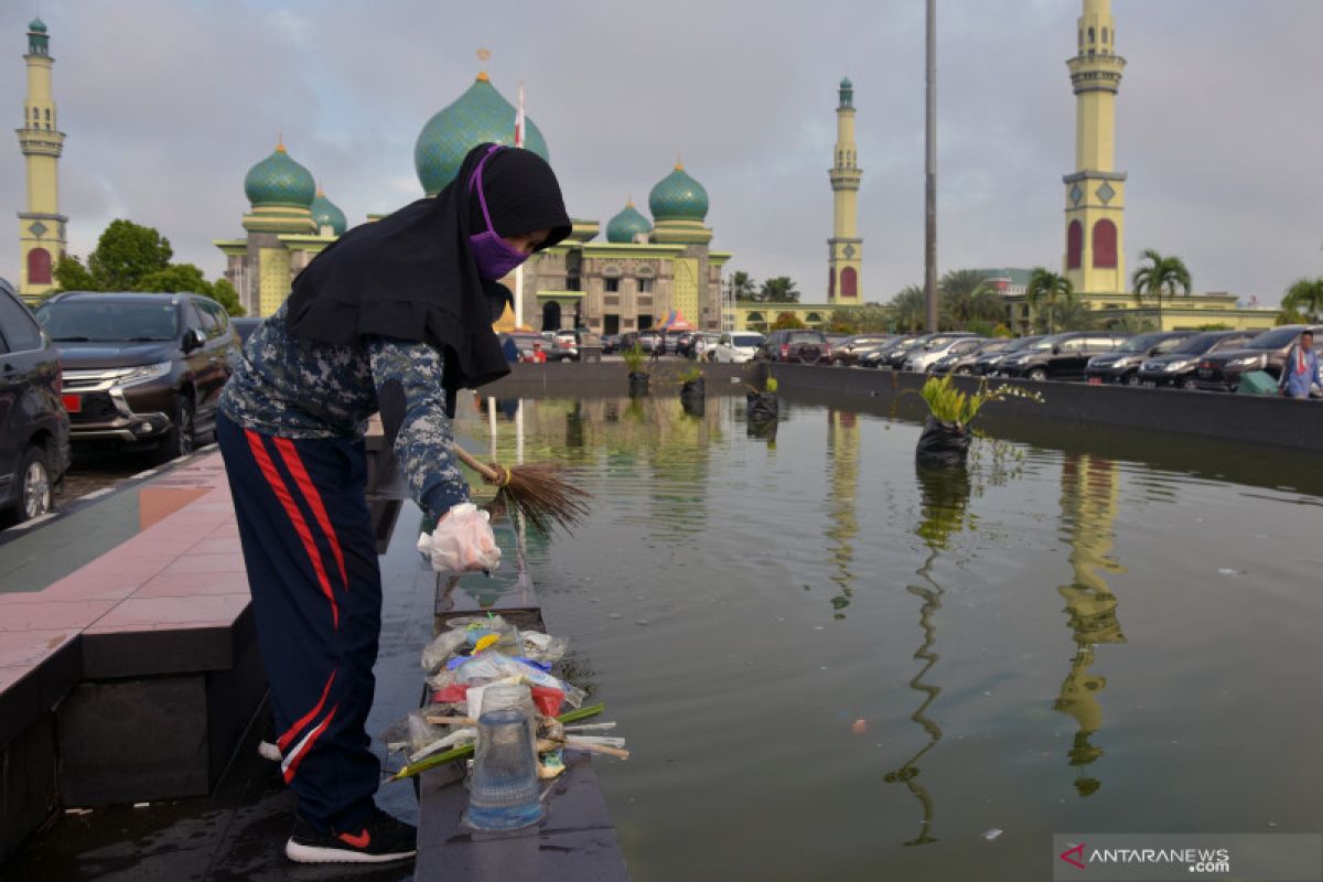 Ustadz Mustafa: Orang bertakwa selalu diberi jalan keluar berbagai persoalan