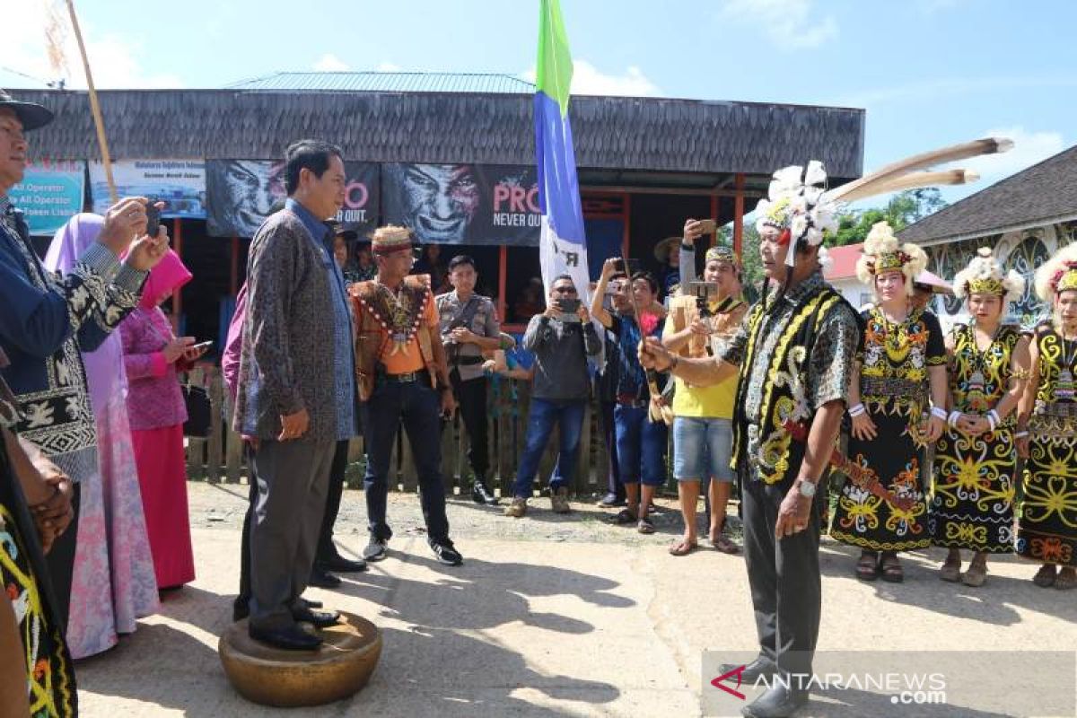 Pesta Panen Pehelung Ka'uh Tupuh Duman Maring, momen syukur warga Kutim di Miau