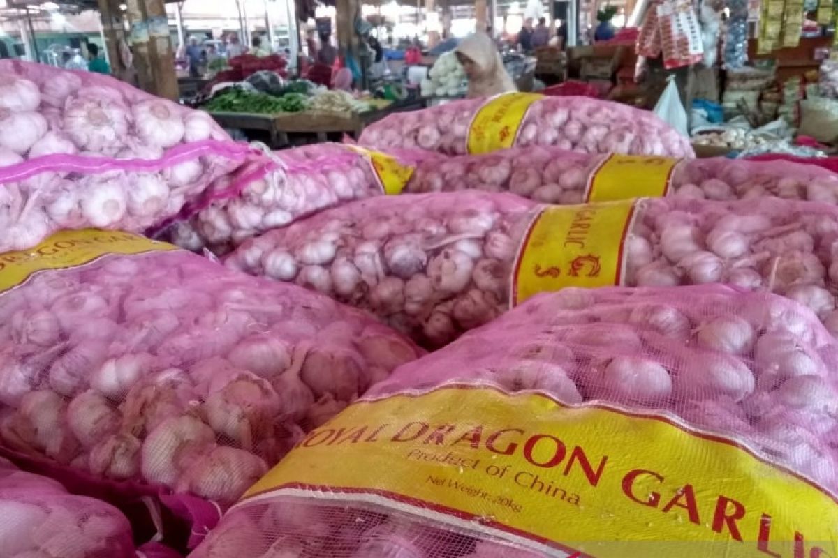 Bawang putih naik Rp15.000/kg di Aceh
